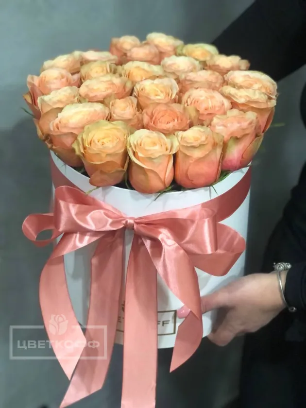 Шляпная коробка на 25 роз кахала