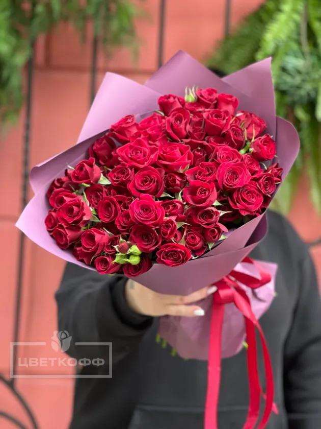 Монобукет из кустовой розы «Страсть»