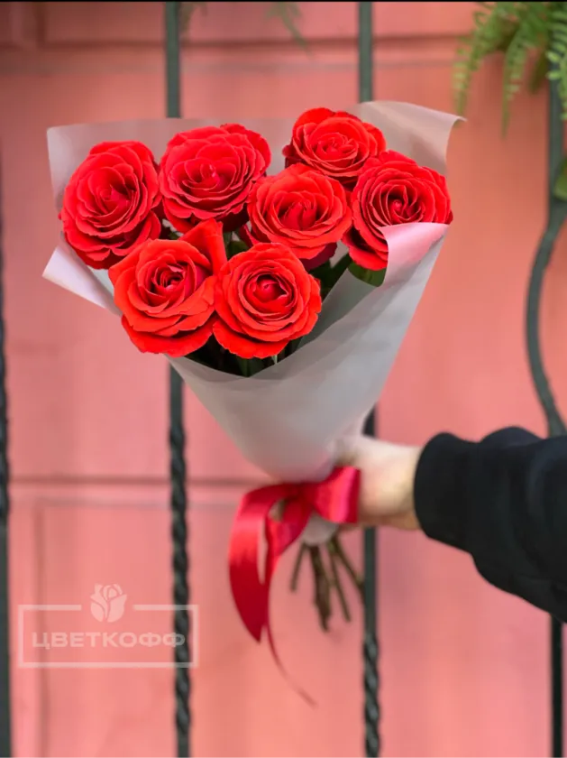 Букет из 9 эквадорских роз «Нина»