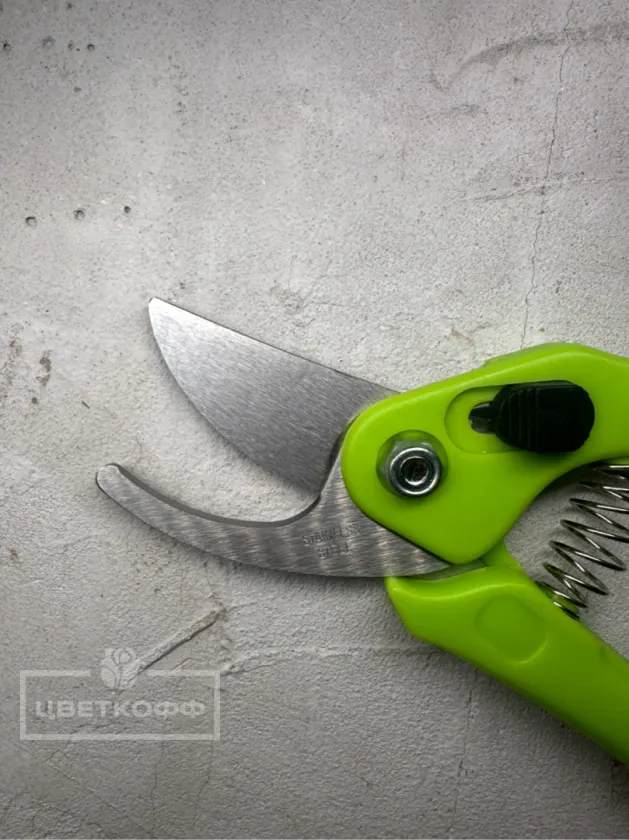 Секатор для цветов