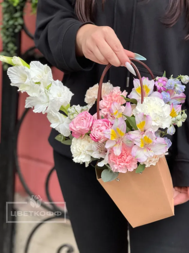 Стильная сумка с цветами №1