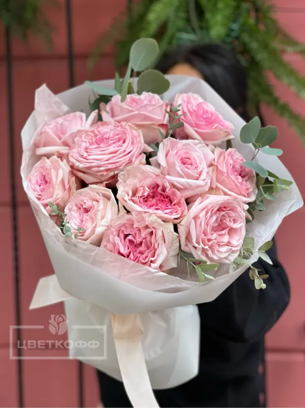 Монобукет из 11 пионовидных роз «Пинк охара»