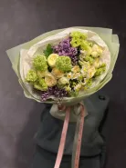 Сборный букет с сиренью и пионовидными розами « Ароматный»