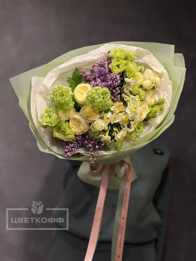 Сборный букет с сиренью и пионовидными розами « Ароматный»