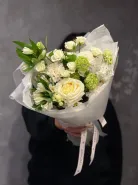 Сборный букет с пионовидной розой «нежность утра»