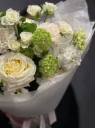 Сборный букет с пионовидной розой «нежность утра»