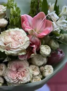 Сборный букет с амариллисом