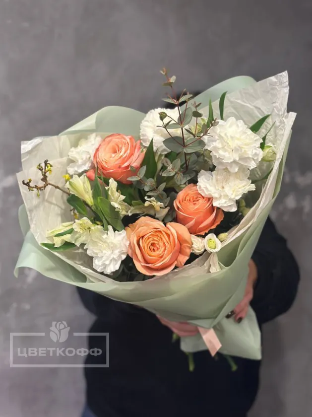 Сборный букет «первая встреча»