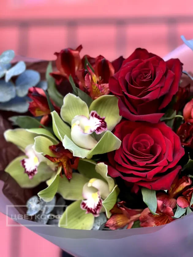 Сборный букет «торжество»