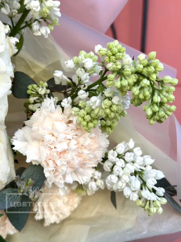 Авторский букет с пионовидными розами «Аромат весны»