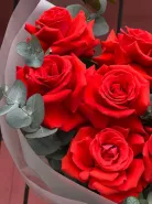 Моно букет из 9 красных французских роз