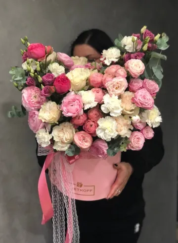 Авторский сборный бокс №31 от интернет-магазина цветов в 