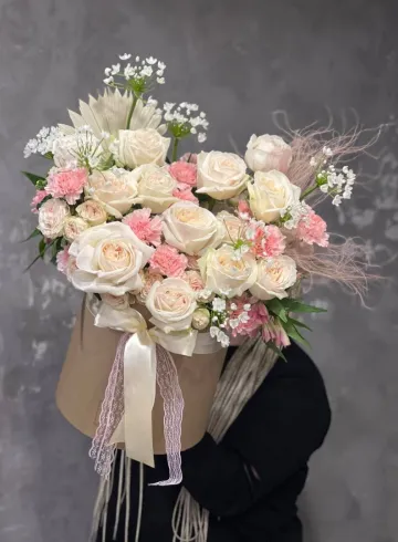 Сборный авторский бокс №3 от интернет-магазина цветов в 