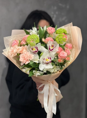 Сборный букет №55 от интернет-магазина цветов в 