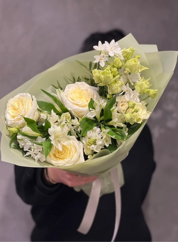 Сборный букет №56 от интернет-магазина цветов в 
