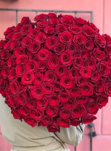 101 красная роза под ленту  от интернет-магазина цветов в 