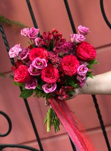 Свадебный букет №8 от интернет-магазина цветов в 