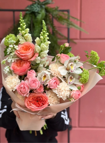 Сборный букет &laquo;Сочи&raquo; от интернет-магазина цветов в 