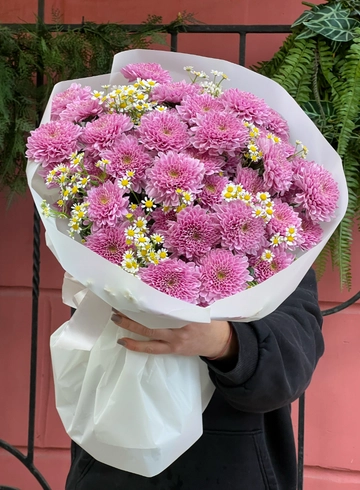Моно букет из сортовых кустовых хризантем от интернет-магазина цветов в 