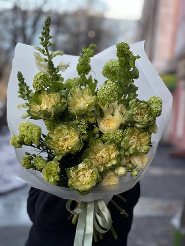 Сборный букет с пионовидной розой &laquo;Вегги&raquo; от интернет-магазина цветов в 